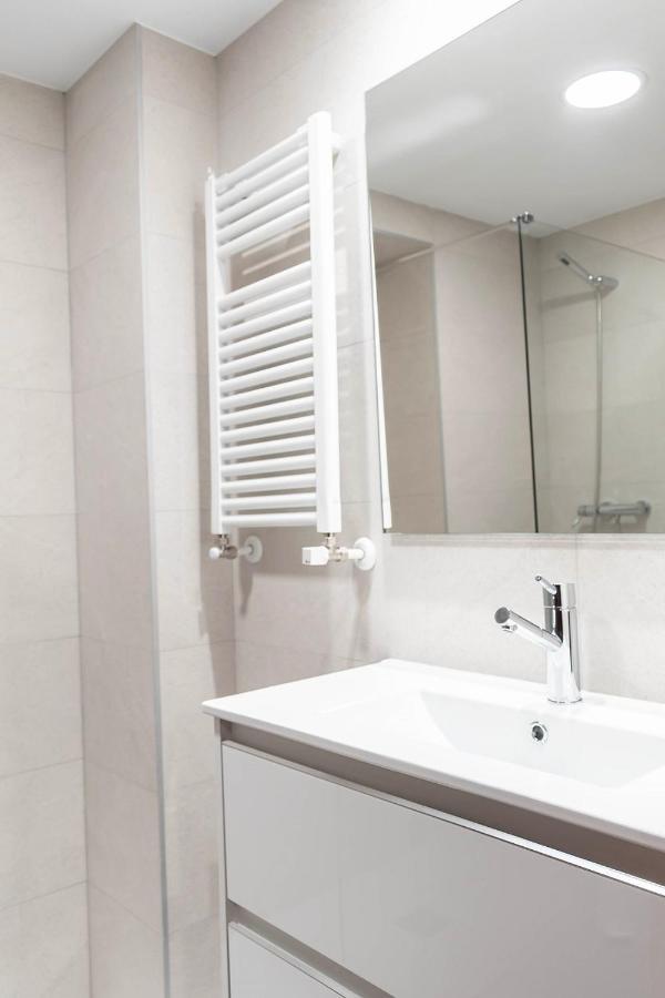 Funcional Y Renovado Apartamento En Iturrama Pamplona Exterior foto